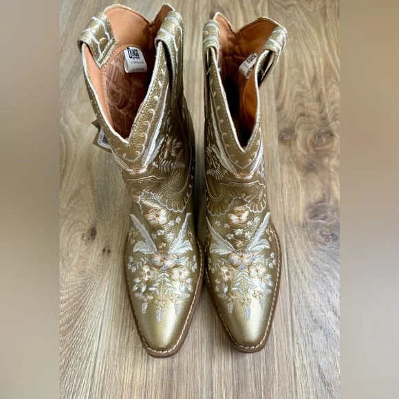 Dingo Primrose Ankle Boot Gold Womens Size 8.5 NWT - Picture 3 of 7